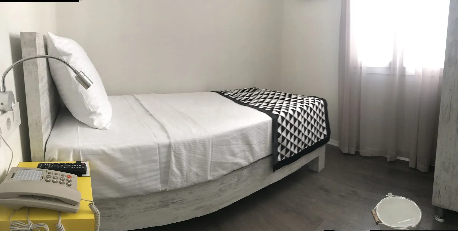 Piano Hotel Esmirna